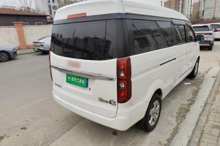 Used Jinbei Gold Hiace 2021 2.0L Passenger Van Travel Lion 5-Seater Rear Right 45 Deg