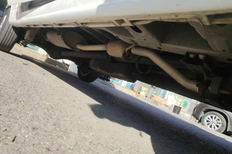 Used Jinbei Gold Hiace 2021 1.5L Passenger Vehicle Travel Lion 5-Seater Right Side Sill