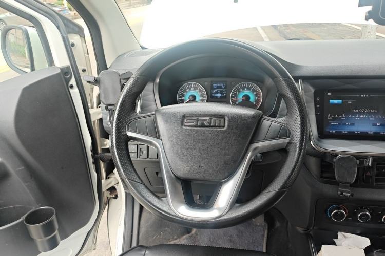 Used Jinbei Gold Hiace 2021 1.5L Passenger Van Travel Lion 6-Seater Steering Wheel