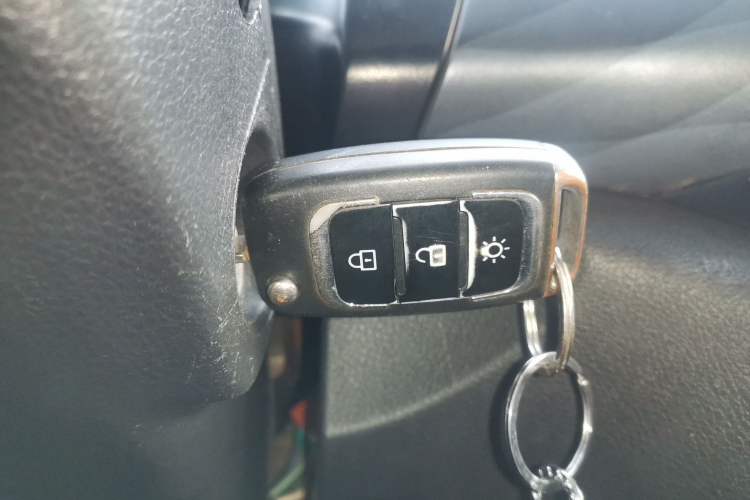 Used Jinbei Gold Hiace 2021 1.5L Passenger Van Engineering Lion Model Central Air Conditioning Version 9 Seats Vehicle Key