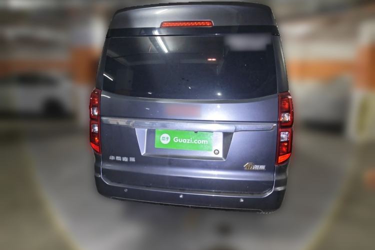 Used Jinbei Gold Hiace 2022 1.5L Passenger Van Deluxe Central Air Conditioning Version 9 Seats Rear