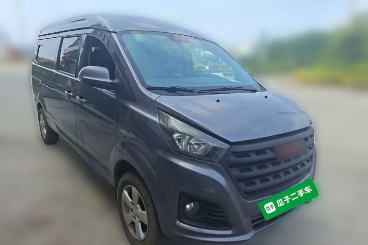 Used Jinbei Gold Hiace 2022 2.0L Passenger Van Magic Lion 9-Seater Front Right 45 Deg