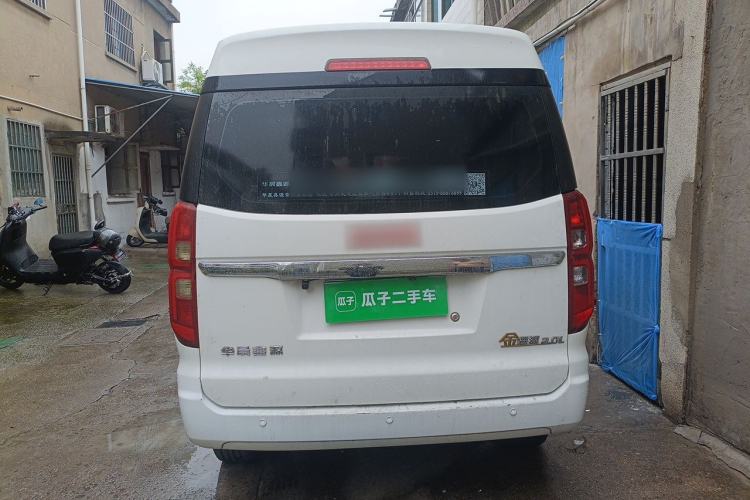 Used Jinbei Gold Hiace 2022 2.0L Passenger Van Magic Lion 7-Seater Rear