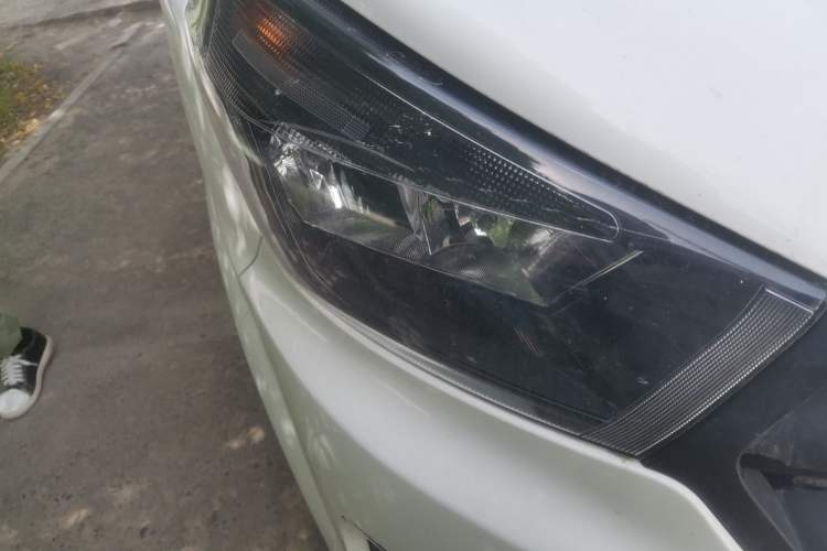 Used Jinbei Gold Hiace  Right Front Headlight