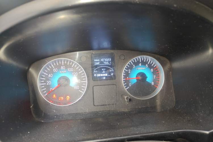 Used Jinbei Gold Hiace 2023 1.5L Passenger Vehicle Engineering Lion 5/6/7 Seater Odometer Close Up