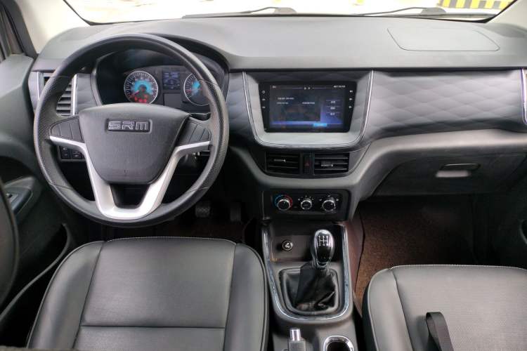 Used Jinbei Gold Hiace 2023 1.5L Passenger Van Travel Lion 9-Seater with Central Air Conditioning Center Console