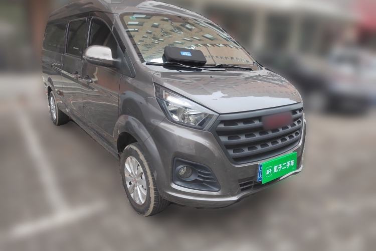 Used Jinbei Gold Hiace 2023 2.0L Passenger Van Engineering Lion 5/6/7 Seats Front Right 45 Deg