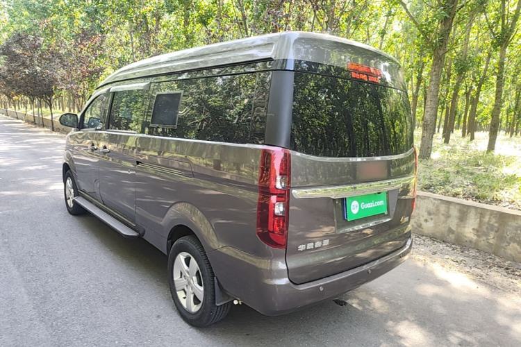 Used Jinbei Gold Hiace 2023 1.5L Passenger Van Travel Lion 5/6/7-Seater with Central Air Conditioning Rear Left 45 Deg