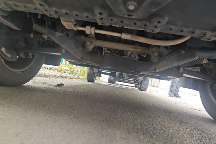 Used Jinbei Gold Hiace 2023 1.6L Box Van Engineering Lion 2-Seater Chassis Front