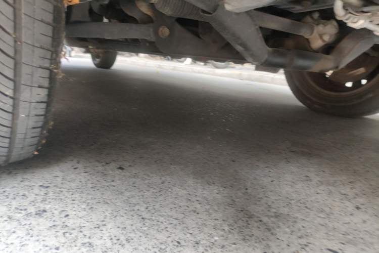 Used Jinbei Gold Hiace 2023 1.5L Passenger Vehicle Engineering Lion 5/6/7 Seater Chassis Front Right