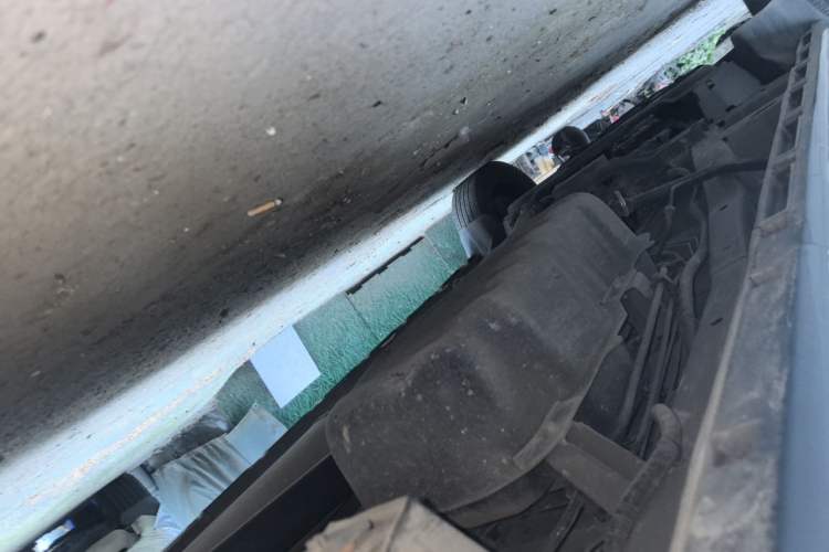 Used Jinbei Gold Hiace 2023 1.5L Passenger Vehicle Engineering Lion 5/6/7 Seater Chassis Rear Left