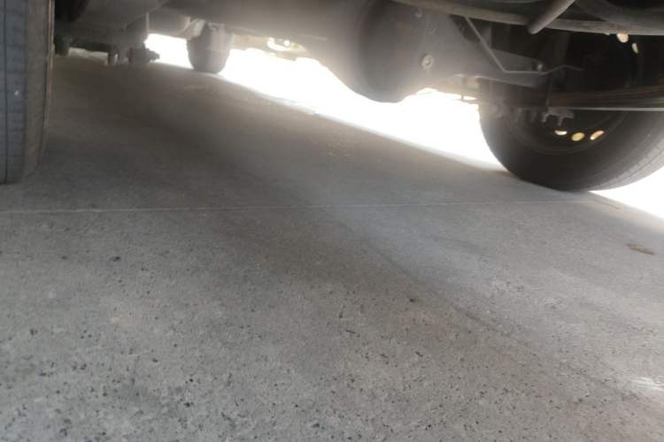 Used Jinbei Gold Hiace 2023 1.5L Passenger Vehicle Engineering Lion 5/6/7 Seater Chassis Rear Left