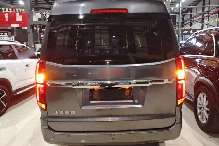 Used Jinbei Gold Hiace 2023 1.5L Passenger Vehicle Engineering Lion 5/6/7 Seater Exterior 4