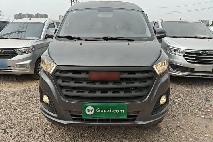 Used Jinbei Gold Hiace 2023 1.5L Passenger Vehicle Engineering Lion 9 Seats Front