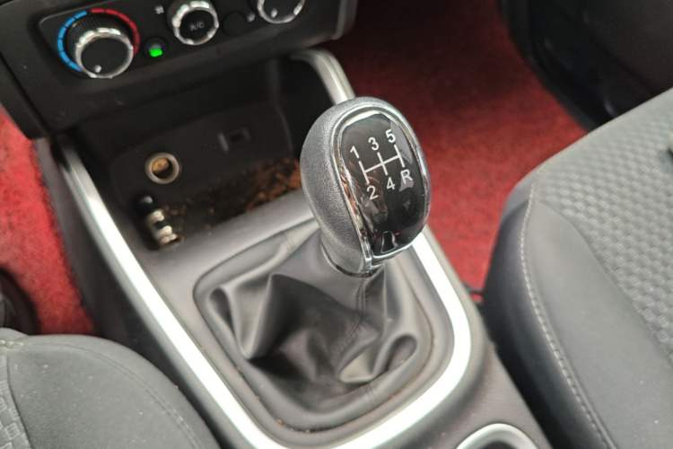 Used Jinbei Gold Hiace 2023 1.5L Passenger Vehicle Engineering Lion 9 Seats Gear Lever