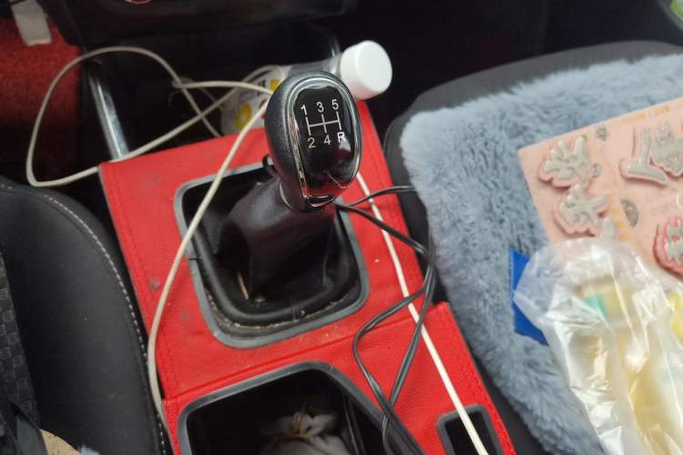 Used Jinbei Gold Hiace 2023 1.5L Passenger Vehicle Engineering Lion 5/6/7 Seater Gear Lever