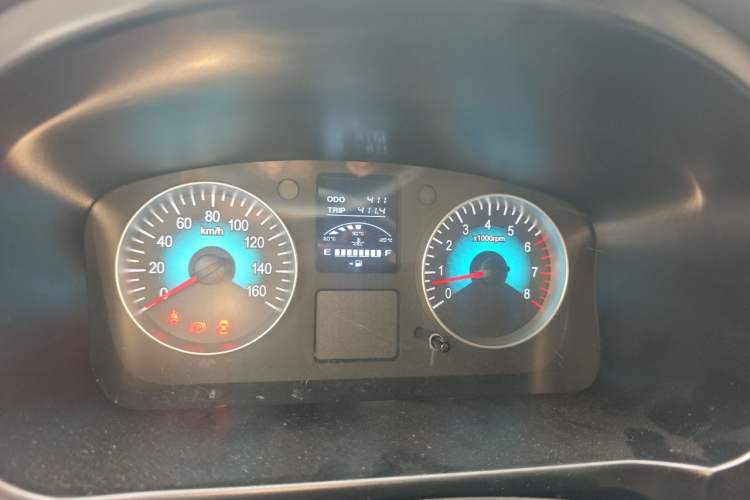 Used Jinbei Gold Hiace 2023 1.5L Passenger Vehicle Engineering Lion 5/6/7 Seater Instrument Cluster