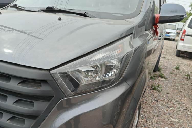 Used Jinbei Gold Hiace 2023 1.5L Passenger Vehicle Engineering Lion 9 Seats Left Front Headlight