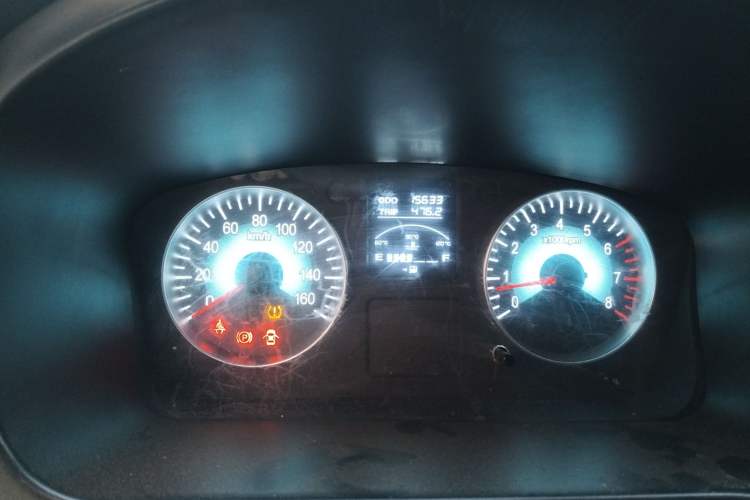 Used Jinbei Gold Hiace 2023 1.5L Passenger Vehicle Engineering Lion 9 Seats Odometer Close Up