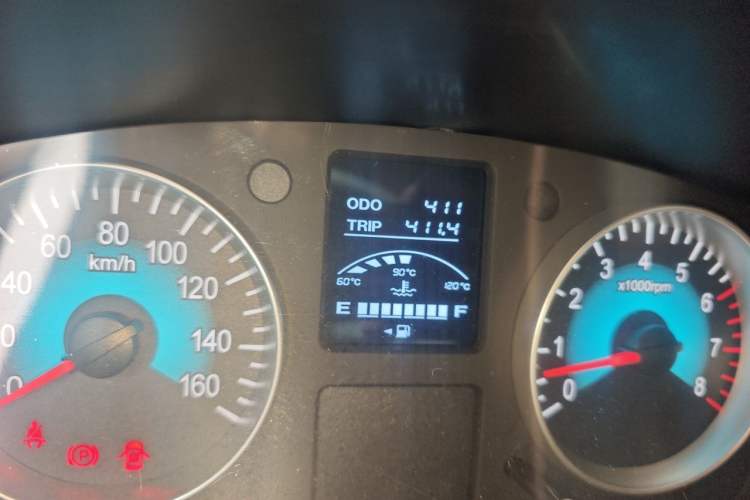 Used Jinbei Gold Hiace 2023 1.5L Passenger Vehicle Engineering Lion 5/6/7 Seater Odometer Close Up