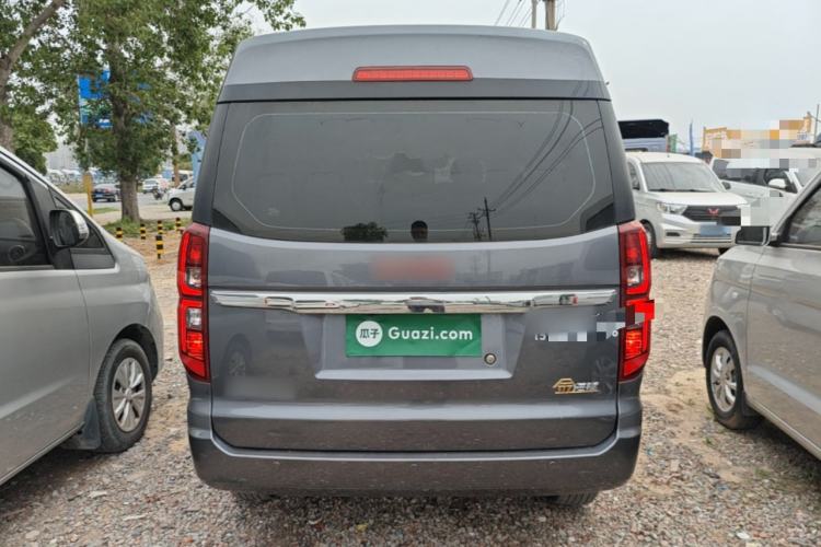 Used Jinbei Gold Hiace 2023 1.5L Passenger Vehicle Engineering Lion 9 Seats Rear