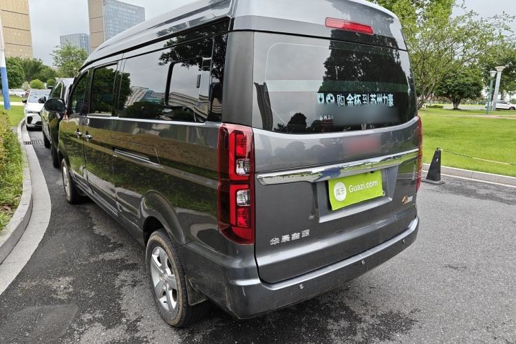 Used Jinbei Gold Hiace 2023 1.5L Passenger Van Travel Lion 9-Seater with Central Air Conditioning Rear Left 45 Deg