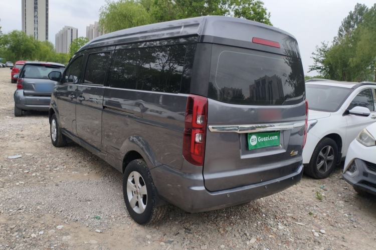 Used Jinbei Gold Hiace 2023 2.0L Passenger Van Travel Lion 5/6/7 Seater Rear Left 45 Deg
