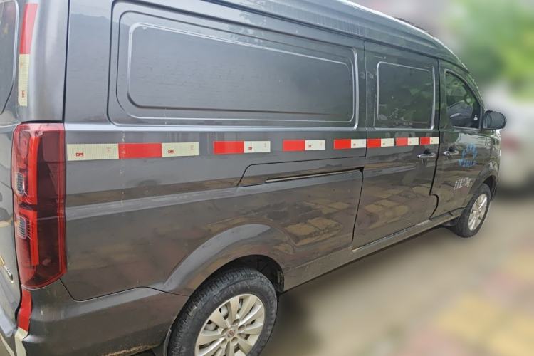 Used Jinbei Gold Hiace 2023 1.6L Box Van Engineering Lion 2-Seater Rear Right 45 Deg