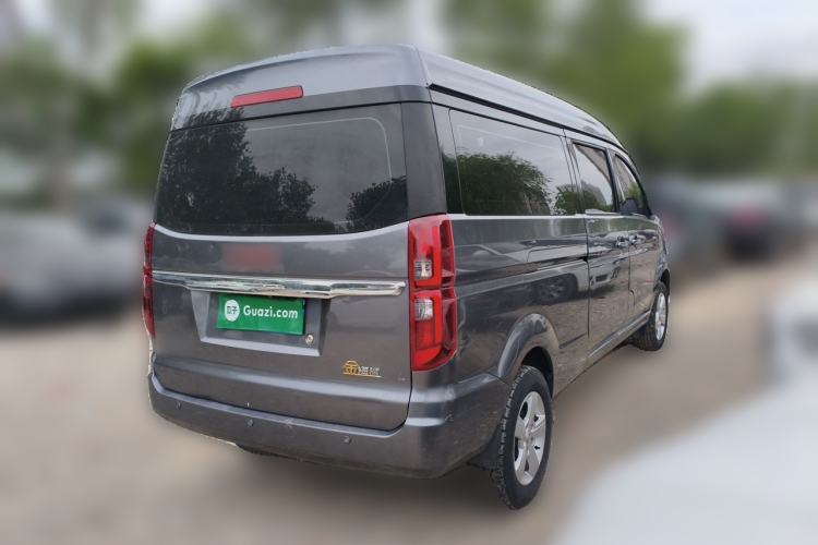 Used Jinbei Gold Hiace 2023 2.0L Passenger Van Travel Lion 5/6/7 Seater Rear Right 45 Deg