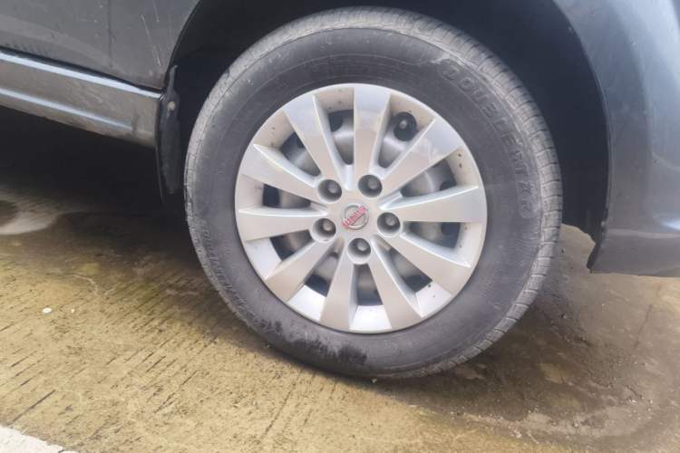 Used Jinbei Gold Hiace 2023 2.0L Easy Camping Van – Magic Box Edition 5 Seats Right Front Wheel Hub
