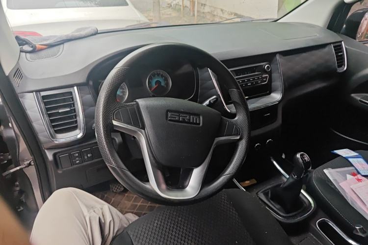Used Jinbei Gold Hiace 2023 1.6L Box Van Engineering Lion 2-Seater Steering Wheel