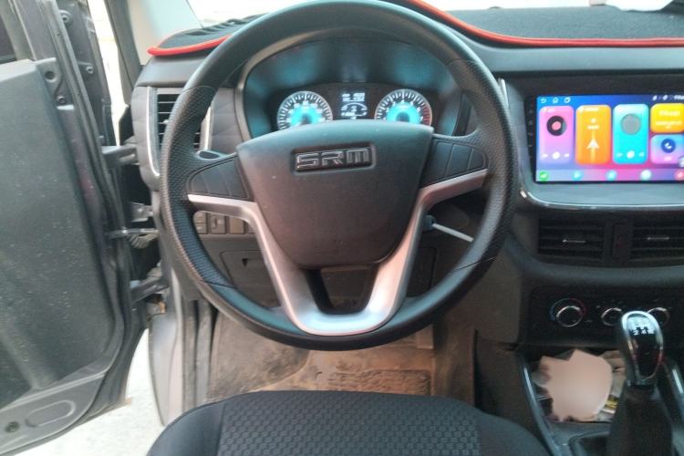 Used Jinbei Gold Hiace 2023 1.5L Passenger Vehicle Engineering Lion 9 Seats Steering Wheel