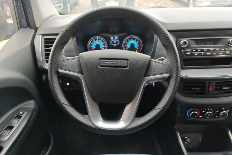 Used Jinbei Gold Hiace 2023 1.5L Passenger Vehicle Engineering Lion 5/6/7 Seater Steering Wheel