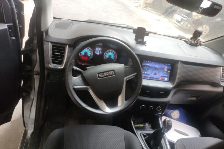 Used Jinbei Gold Hiace 2023 1.5L Passenger Vehicle Engineering Lion 5/6/7 Seater Steering Wheel
