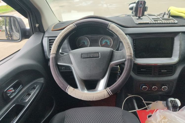Used Jinbei Gold Hiace 2023 1.5L Passenger Vehicle Engineering Lion 5/6/7 Seater Steering Wheel