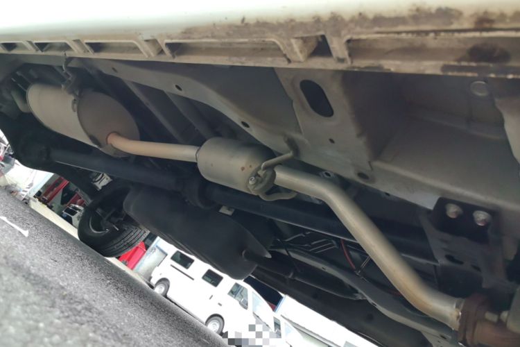 Used Jinbei Gold Hiace 2023 1.5L Passenger Vehicle Engineering Lion 5/6/7 Seater Chassis Front Right