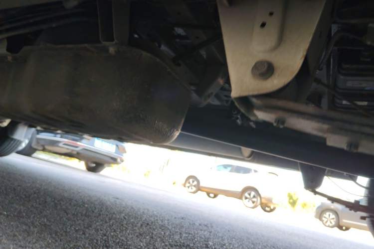 Used Jinbei Gold Hiace 2023 1.5L Passenger Vehicle Engineering Lion 5/6/7 Seater Chassis Rear Left