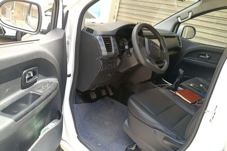 Used Jinbei Gold Hiace  Driver Seat
