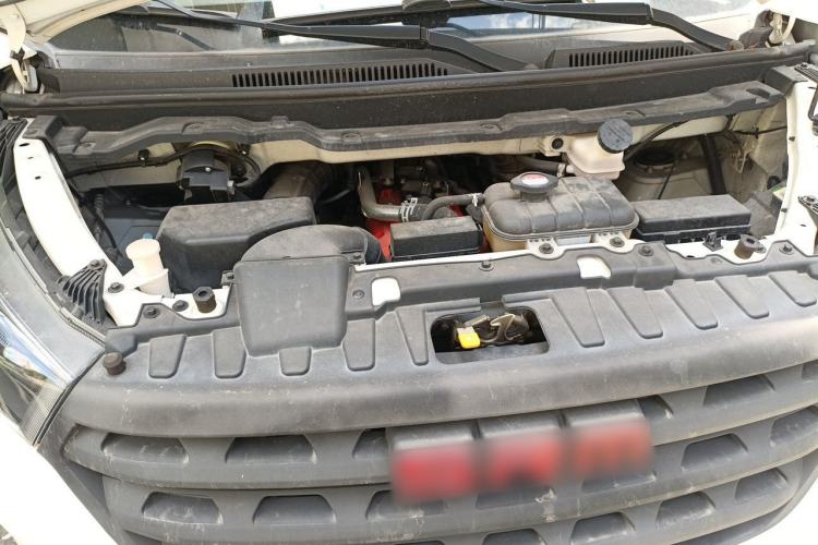 Used Jinbei Gold Hiace  Engine Bay