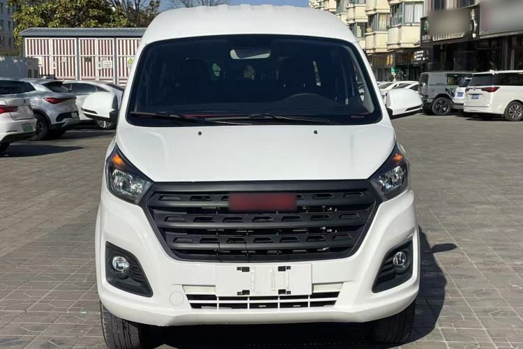 Used Jinbei Gold Hiace 2023 1.5L Passenger Vehicle Engineering Lion 9 Seats Exterior 3