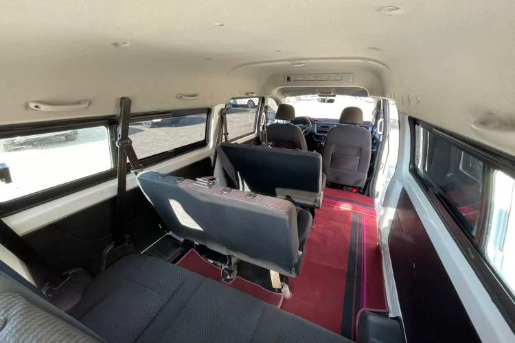 Used Jinbei Gold Hiace 2023 1.5L Passenger Vehicle Engineering Lion 9 Seats Exterior 4