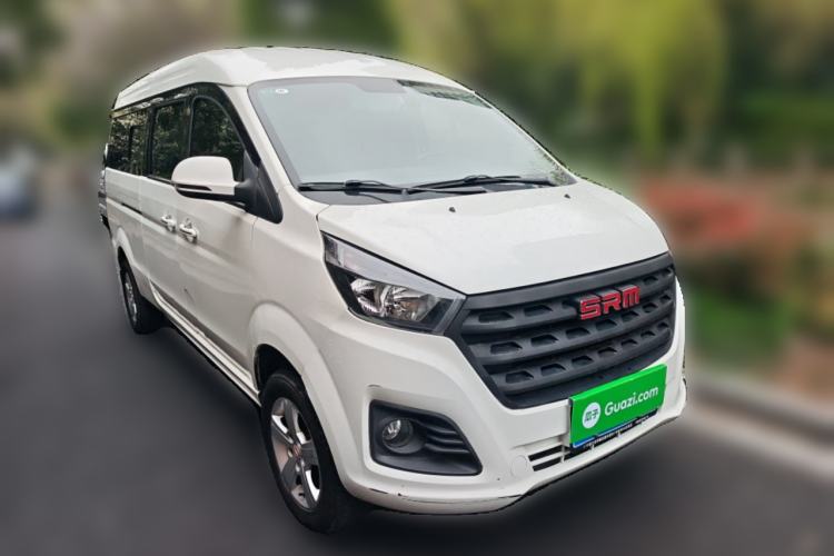 Used Jinbei Gold Hiace 2023 1.5L Passenger Van Travel Lion 5/6/7-Seater with Central Air Conditioning Front Right 45 Deg
