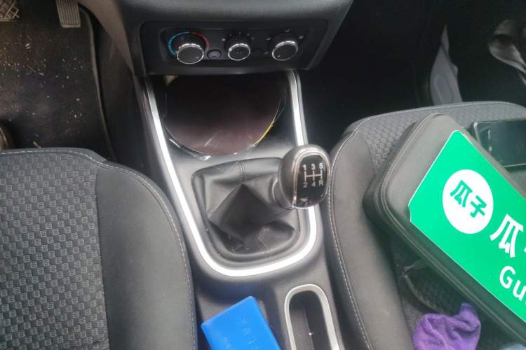 Used Jinbei Gold Hiace  Gear Lever