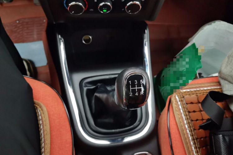 Used Jinbei Gold Hiace 2023 1.5L Passenger Vehicle Engineering Lion 5/6/7 Seater Gear Lever