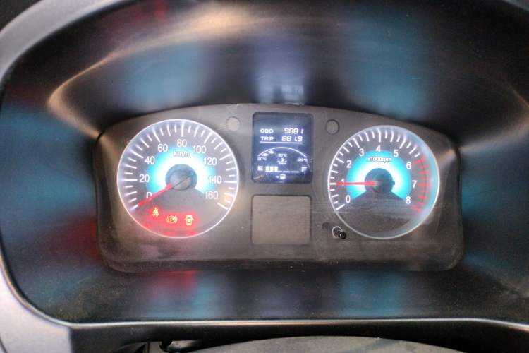 Used Jinbei Gold Hiace 2023 1.5L Passenger Vehicle Engineering Lion 5/6/7 Seater Instrument Cluster