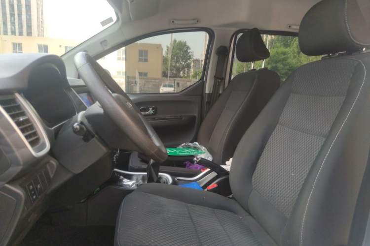 Used Jinbei Gold Hiace  Left Front Seat