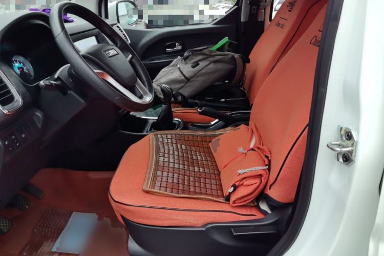 Used Jinbei Gold Hiace 2023 1.5L Passenger Vehicle Engineering Lion 5/6/7 Seater Left Front Seat
