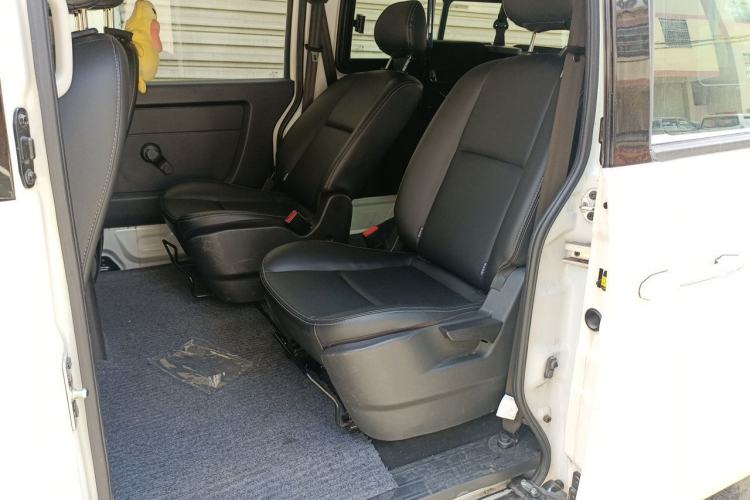 Used Jinbei Gold Hiace  Left Rear Seat