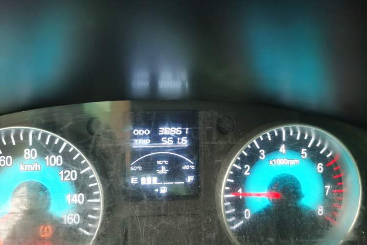 Used Jinbei Gold Hiace 2023 1.5L Passenger Vehicle Engineering Lion 9 Seats Odometer Close Up
