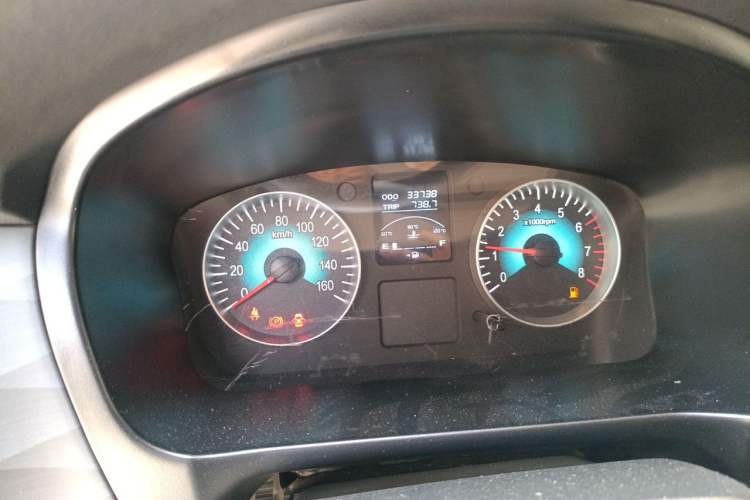 Used Jinbei Gold Hiace  Odometer Close Up